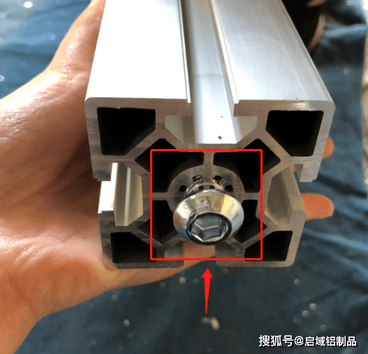 温控器与棱镜、透镜与型材切割机的用途区别